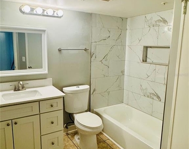 385 Woodside Drive - Photo Thumbnail 12
