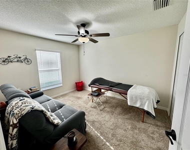 3690 Arlington Ridge Blvd - Photo Thumbnail 6