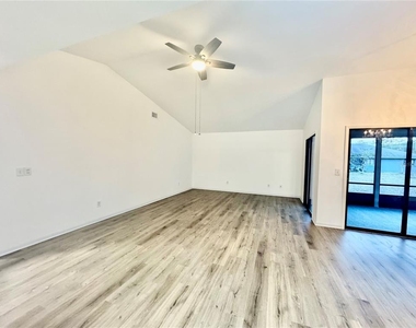 51 Blairsville Drive - Photo Thumbnail 8
