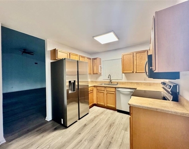 51 Blairsville Drive - Photo Thumbnail 2