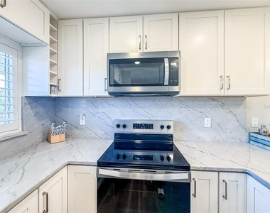 845 Benjamin Franklin Drive - Photo Thumbnail 7