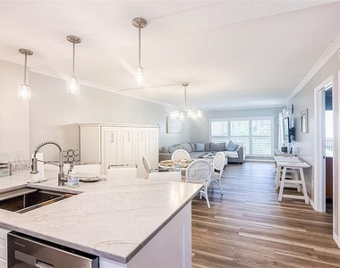845 Benjamin Franklin Drive - Photo Thumbnail 4