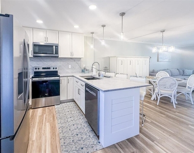 845 Benjamin Franklin Drive - Photo Thumbnail 5