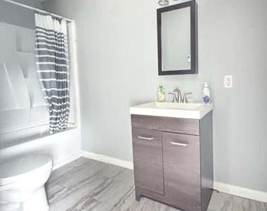 33 Pond Street - Photo Thumbnail 5