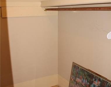 20 Woodsedge Drive - Photo Thumbnail 13