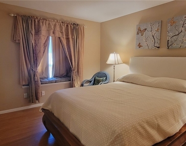 7300 Pirates Cove Road - Photo Thumbnail 6