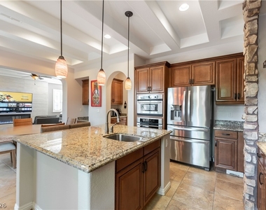 1041 Baronet Drive - Photo Thumbnail 14