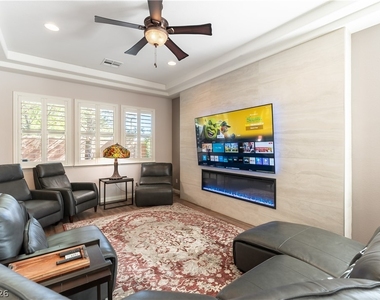 1041 Baronet Drive - Photo Thumbnail 7