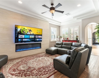1041 Baronet Drive - Photo Thumbnail 8