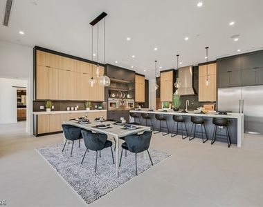 34 Vintage Canyon Street - Photo Thumbnail 10