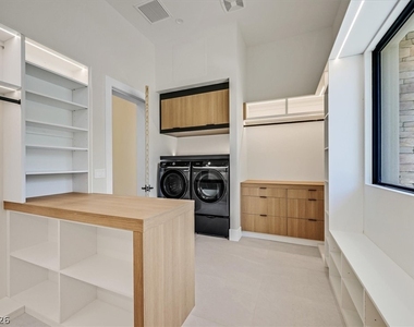 34 Vintage Canyon Street - Photo Thumbnail 32