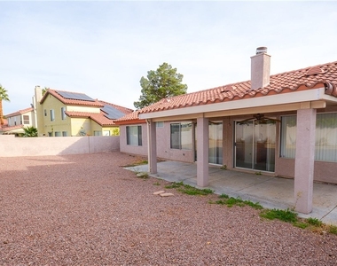 6762 Shelter Lane - Photo Thumbnail 11