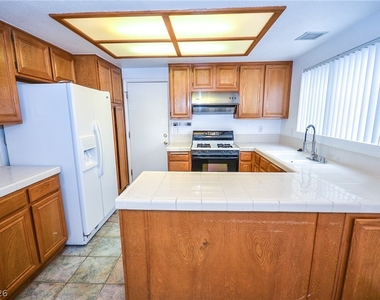 6762 Shelter Lane - Photo Thumbnail 8