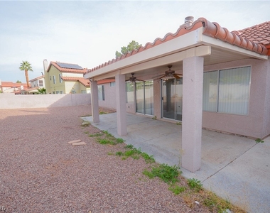 6762 Shelter Lane - Photo Thumbnail 12