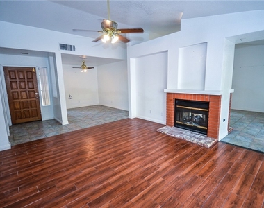 6762 Shelter Lane - Photo Thumbnail 2