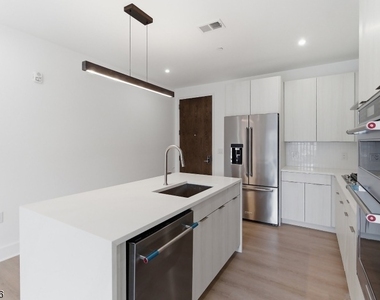 423 South Avenue West - Photo Thumbnail 10