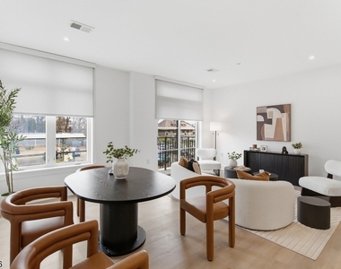 423 South Avenue West - Photo Thumbnail 7