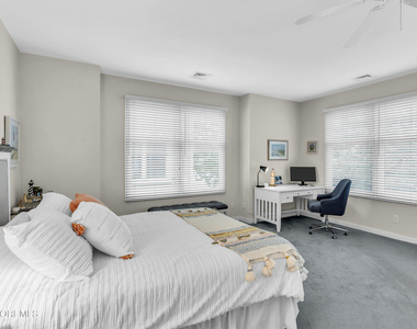 209 Beachfront - Photo Thumbnail 20