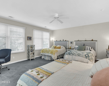 209 Beachfront - Photo Thumbnail 21