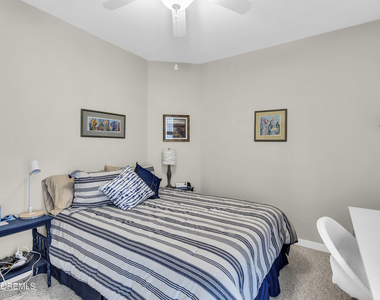 209 Beachfront - Photo Thumbnail 16