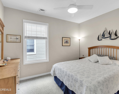 209 Beachfront - Photo Thumbnail 18