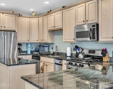209 Beachfront - Photo Thumbnail 11