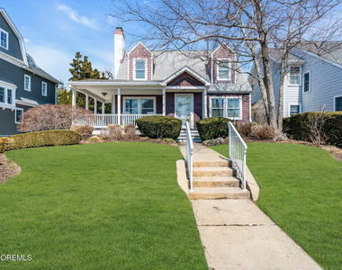 111 Chicago Boulevard - Photo Thumbnail 2