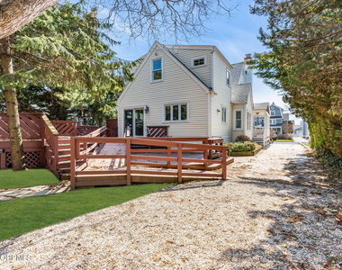 111 Chicago Boulevard - Photo Thumbnail 34