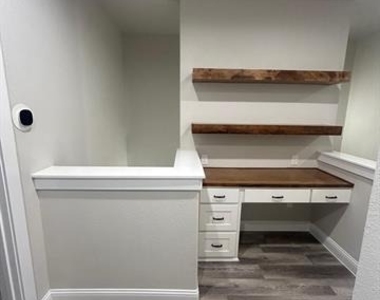 4001 Avion Drive - Photo Thumbnail 10