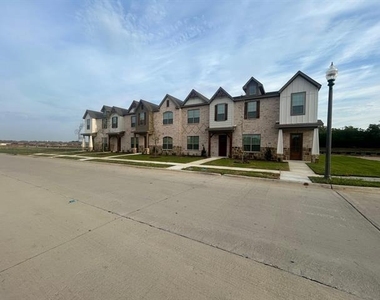 4001 Avion Drive - Photo Thumbnail 1
