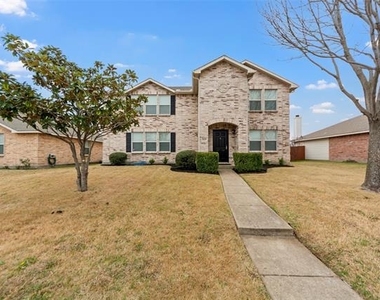 2805 Lake Terrace Drive - Photo Thumbnail 1