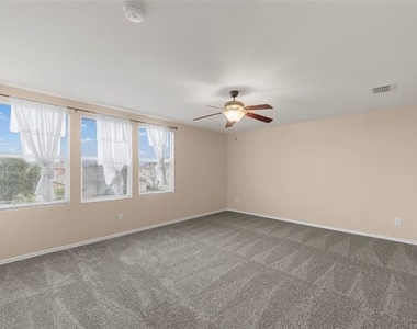 2805 Lake Terrace Drive - Photo Thumbnail 29