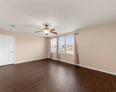 2805 Lake Terrace Drive - Photo Thumbnail 19