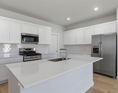 637 Sierra Ridge - Photo Thumbnail 6
