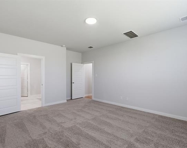 637 Sierra Ridge - Photo Thumbnail 20