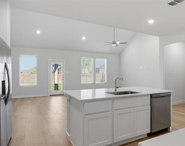 637 Sierra Ridge - Photo Thumbnail 8
