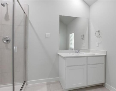 637 Sierra Ridge - Photo Thumbnail 18
