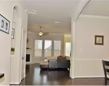 16328 Amistad Avenue - Photo Thumbnail 9