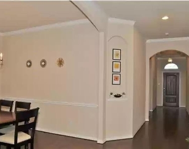 16328 Amistad Avenue - Photo Thumbnail 11