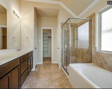 16328 Amistad Avenue - Photo Thumbnail 7