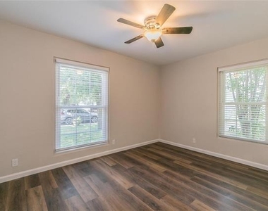 316 S 2nd Street - Photo Thumbnail 15