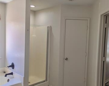 8541 Western Meadows Drive - Photo Thumbnail 19