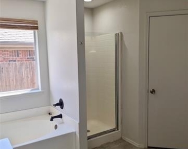 8541 Western Meadows Drive - Photo Thumbnail 20