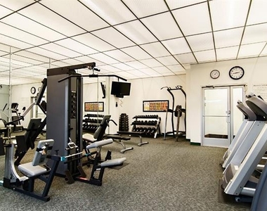 6211 W Northwest Highway - Photo Thumbnail 16