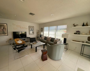 5061 Nesting Way - Photo Thumbnail 17