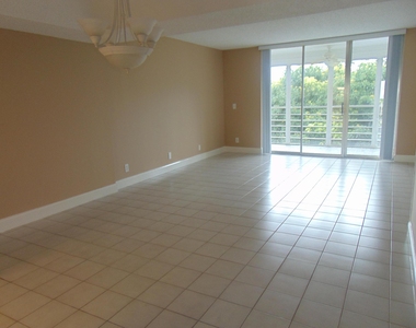 3286 Arcara Way - Photo Thumbnail 4