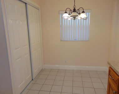 3286 Arcara Way - Photo Thumbnail 3