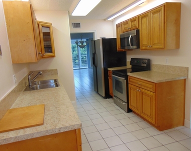 3286 Arcara Way - Photo Thumbnail 2