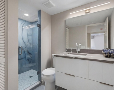 4348 Hazel Avenue - Photo Thumbnail 11