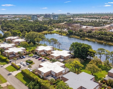 4348 Hazel Avenue - Photo Thumbnail 21